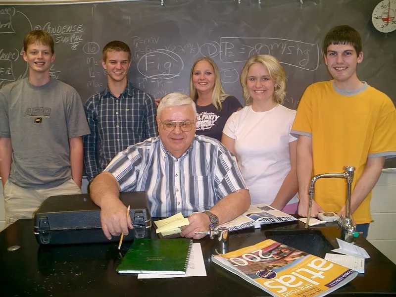 Twelve Months, One Thriving Classroom: A Seasonal Plant Care Playbook for Educators